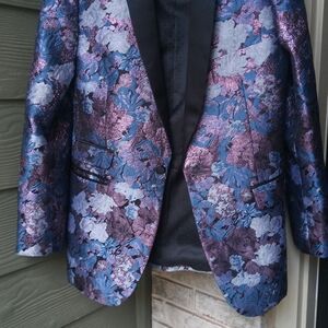 FLORAL SATIN BLAZER (NEW WITHOUT TAG)